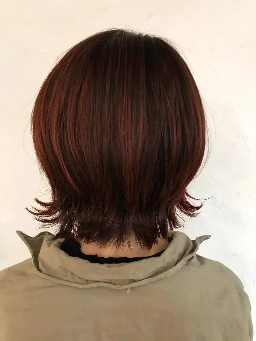 ショート カラー レッドカラー 伊藤 優希のヘアスタイル