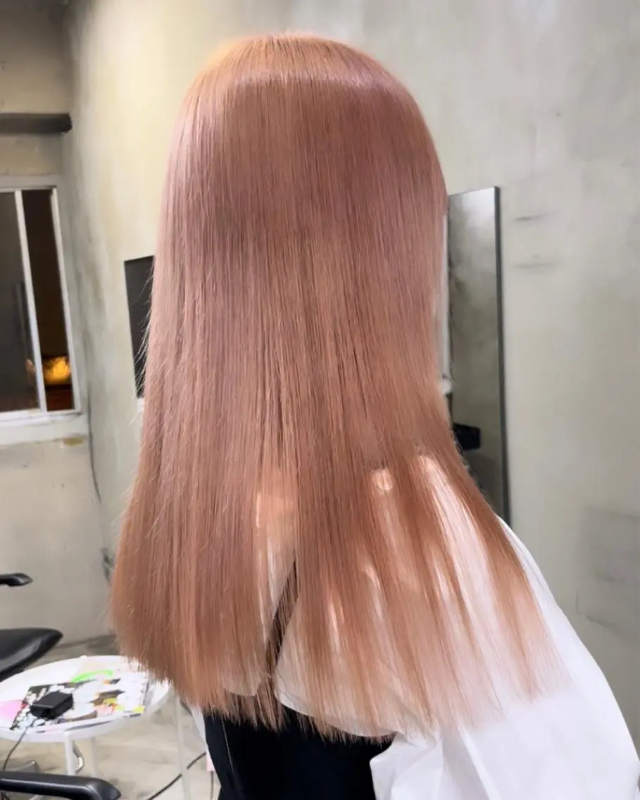 カラー ヘアカラー トリートメント ヘアセット レン🎨ハイトーン× エクステ🎨渋谷のヘアスタイル