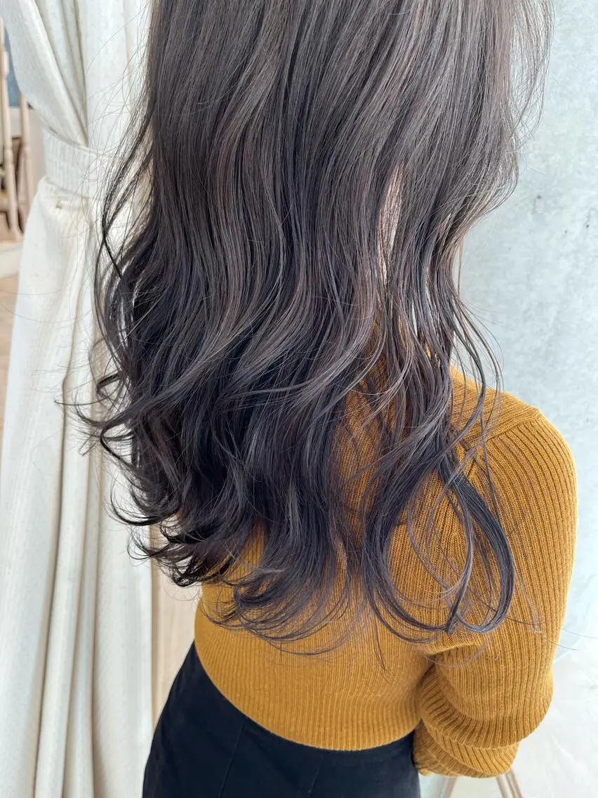 セミロング カラー カット ヘアカラー トリートメント サソウ ユリエ🥥のヘアスタイル