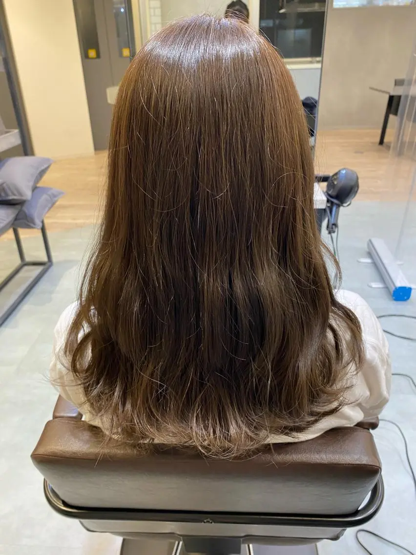 セミロング カラー ヘアアレンジ ブリーチ ブリーチなしカラー 🌷FUKA🌷 まろやかハイトーンのヘアスタイル