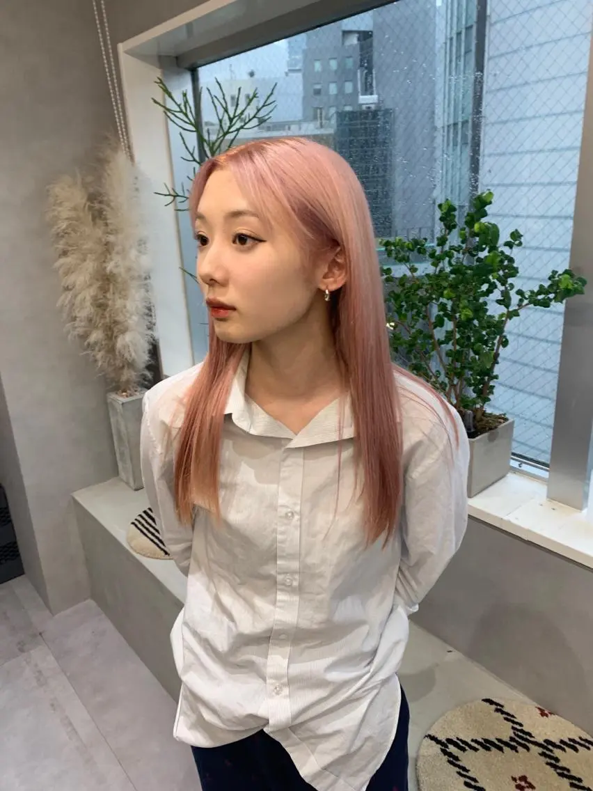 カラー ベージュカラー ブリーチ ピンクカラー ピンクベージュ amu/ブリーチなし ダブルカラーのヘアスタイル