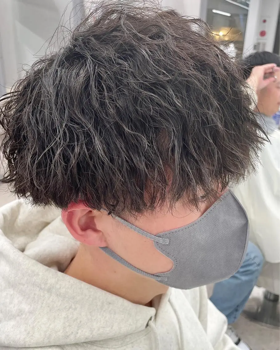 パーマ メンズ メンズスタイリスト✨ 助川龍哉のヘアスタイル