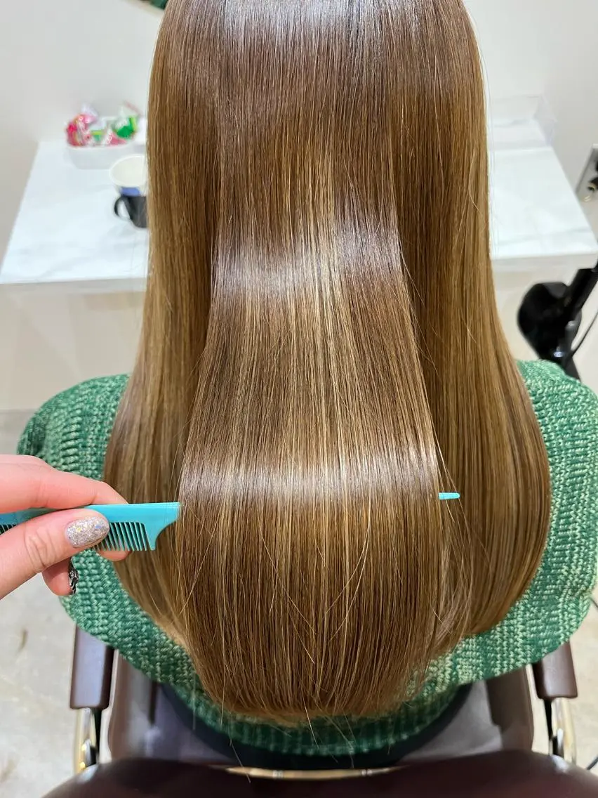 ロング 【髪質改善 艶髪】 布川 莉穂のヘアスタイル