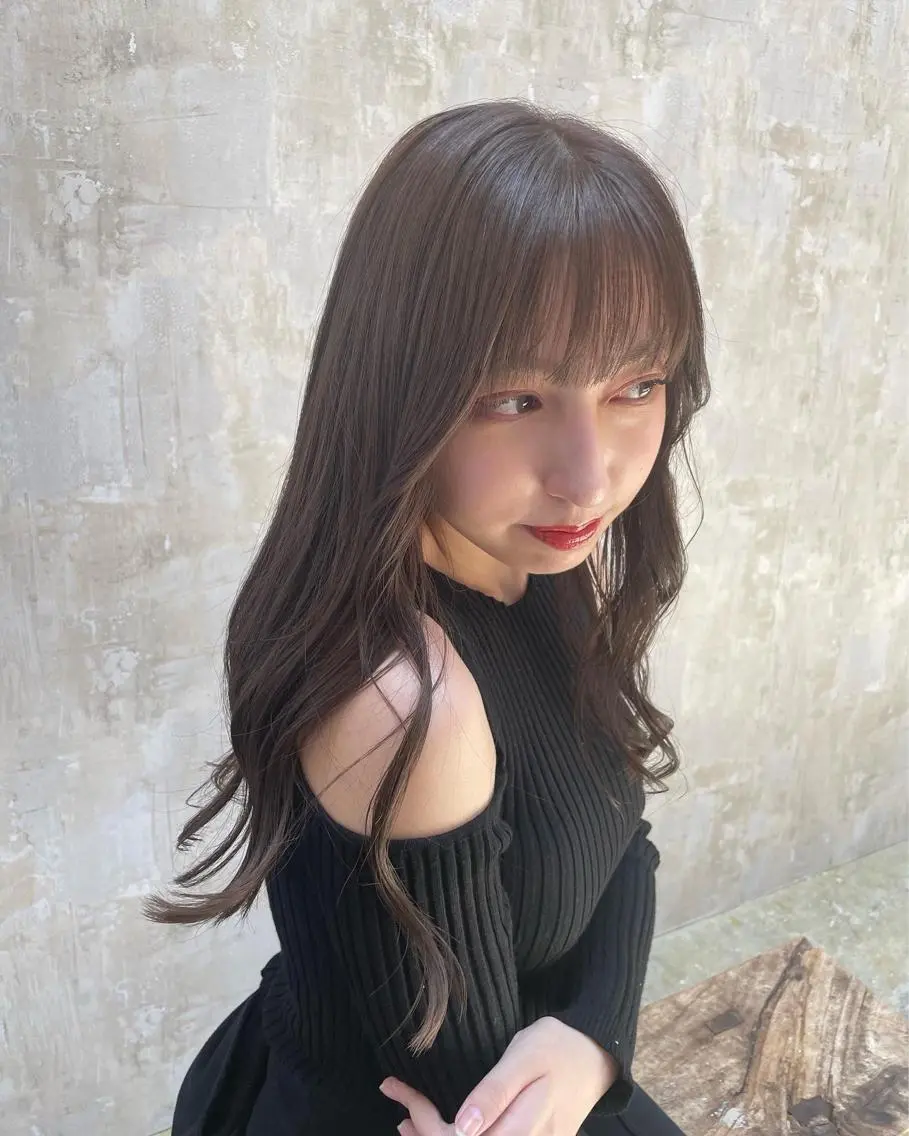 ロング ミルクティーベージュ ❤︎レイヤー　MIAのヘアスタイル