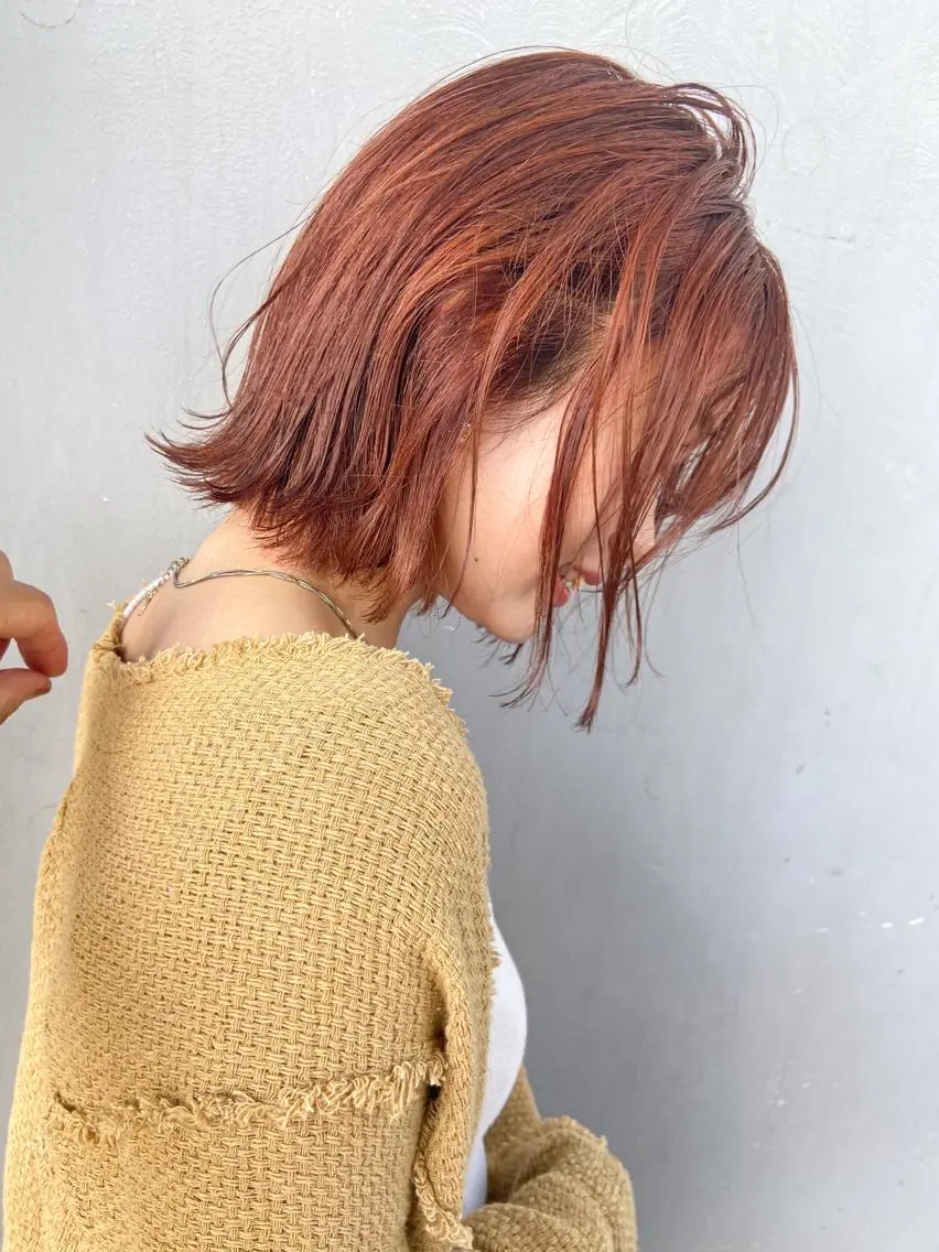 ミディアム カラー アッシュ ベージュカラー 透明感カラー ココアベージュ ハイライトカラー カット ヘアカラー トリートメント 岡本康平/ボブ/ブリ ーチ/酸性ストレートのヘアスタイル