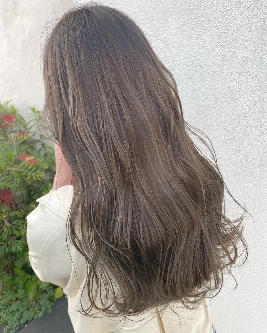 ロング カラー ヘアアレンジ ブラウンカラー 西川 舞彩のヘアスタイル