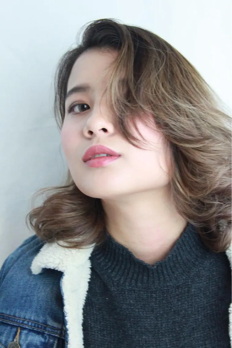 ミディアム H (エイチ) 烏丸御池店のヘアスタイル
