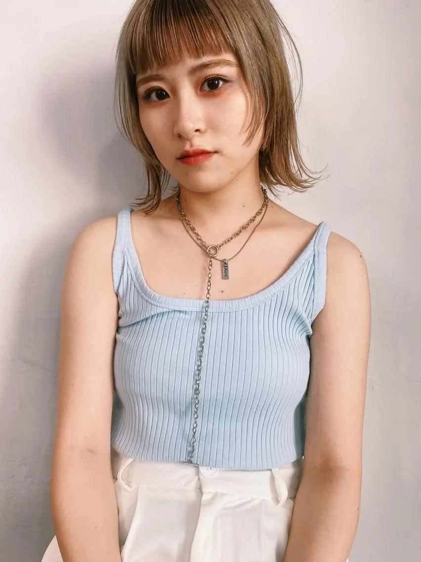 ミディアム カラー 切りっぱなしボブ ショートボブ ミディアムパーマ ベージュカラー ブリーチ 🧡色落ちまで2度 楽しめる🧡ヨシキのヘアスタイル