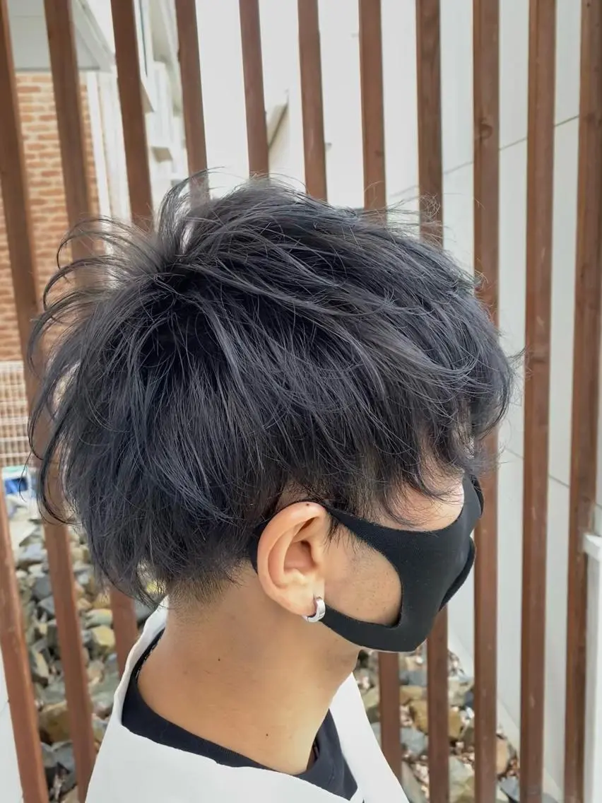 カラー SALOWIN栄 高須大貴のヘアスタイル