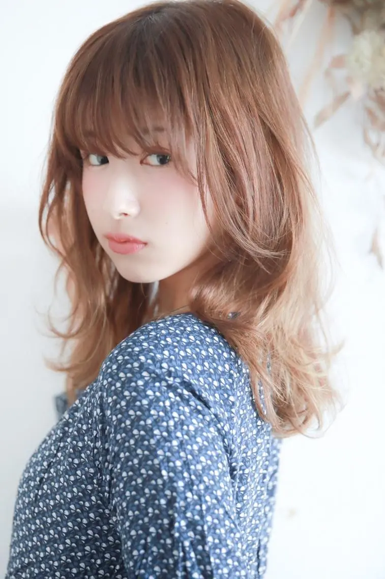 ミディアム カラー マツエク・マツパ 横浜Bob美容師🤎 ERINAのヘアスタイル