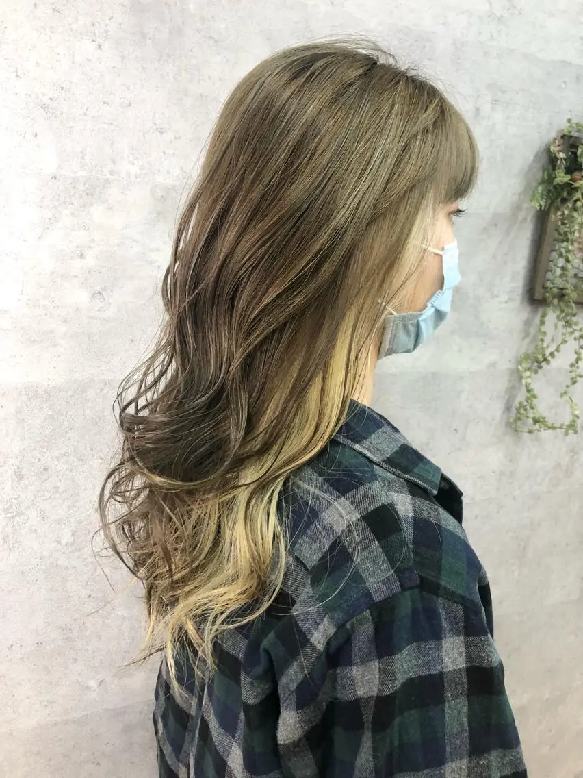 ロング カラー 内藤 繁のヘアスタイル