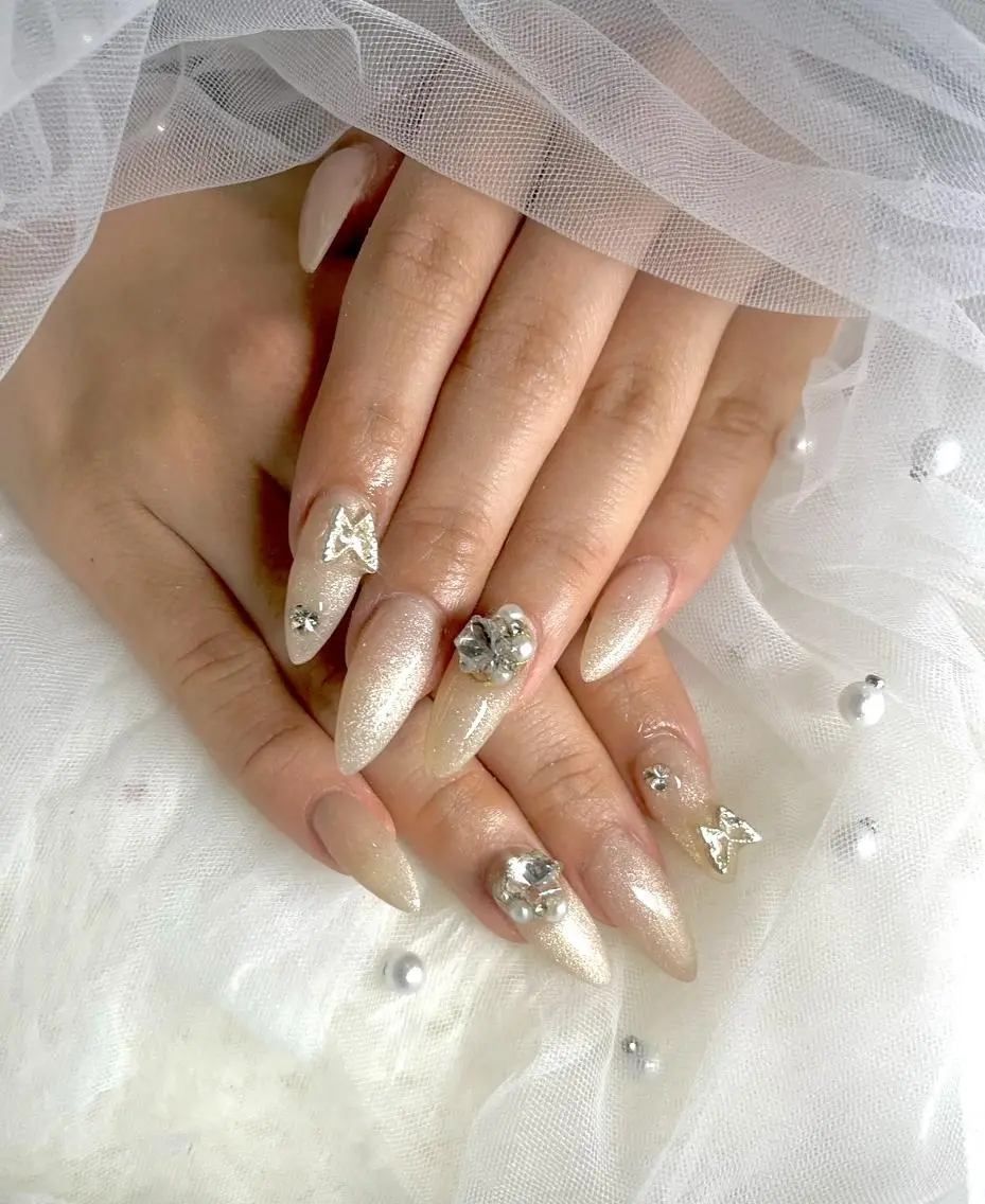 ネイル キラキラネイル nail salon Ellisのネイルデザイン