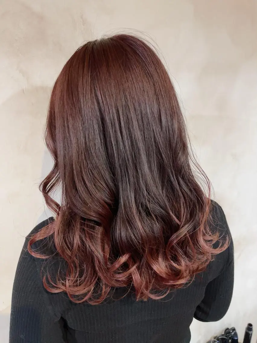 セミロング ヘアカラー トリートメント siki. 石渡のヘアスタイル