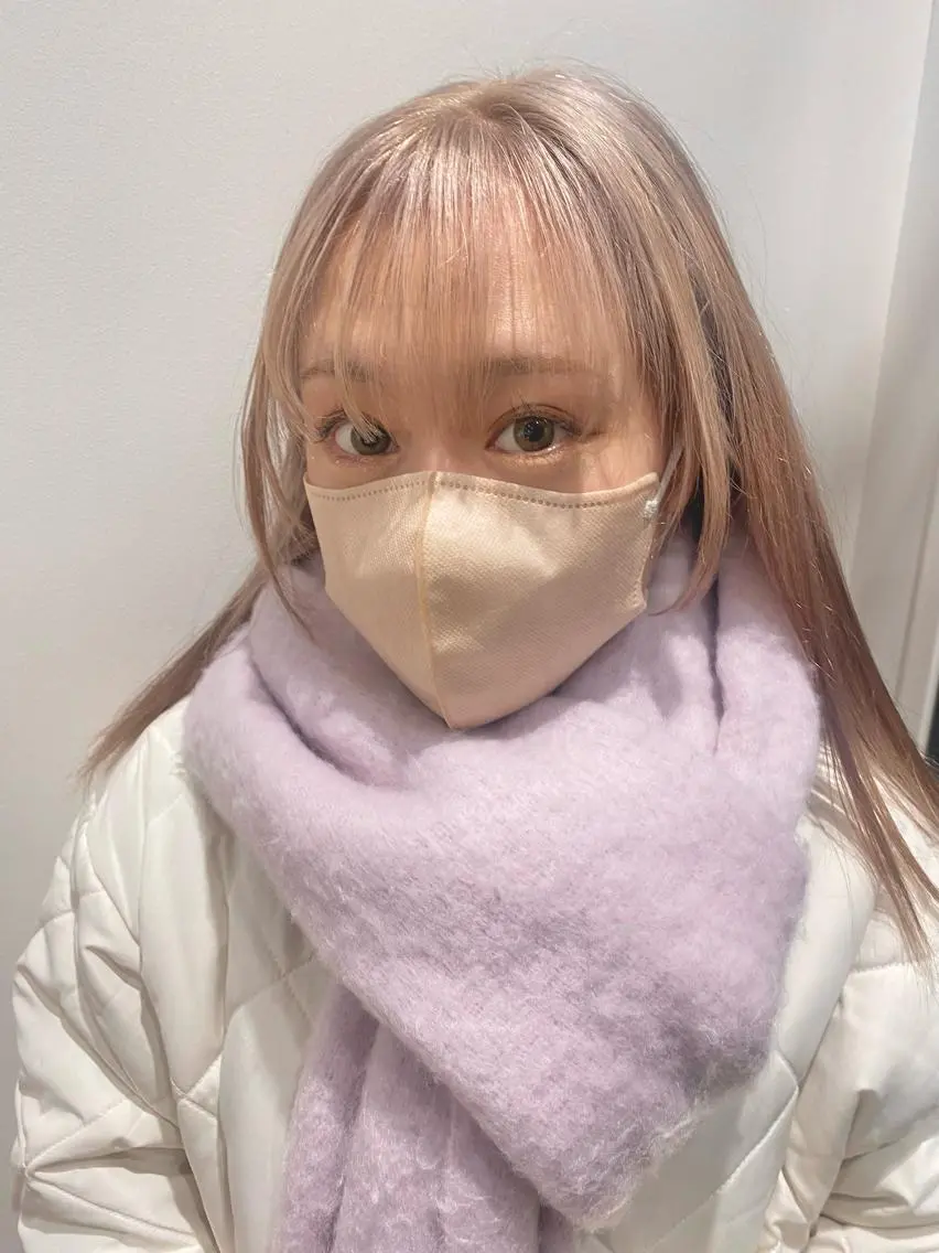 セミロング カラー ブリーチ 増井 彩乃のヘアスタイル