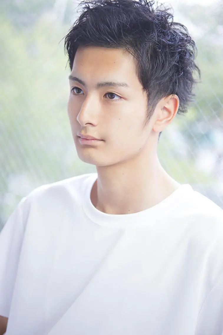 ショート カラー パーマ メンズ 上霜 菜月のヘアスタイル