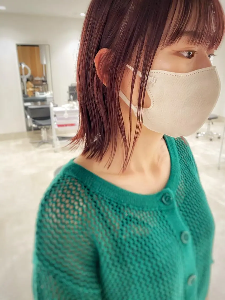 ミディアム カラー ブリーチ ブリーチなしカラー レッドカラー ヘアカラー トリートメント stylist トモヤのヘアスタイル