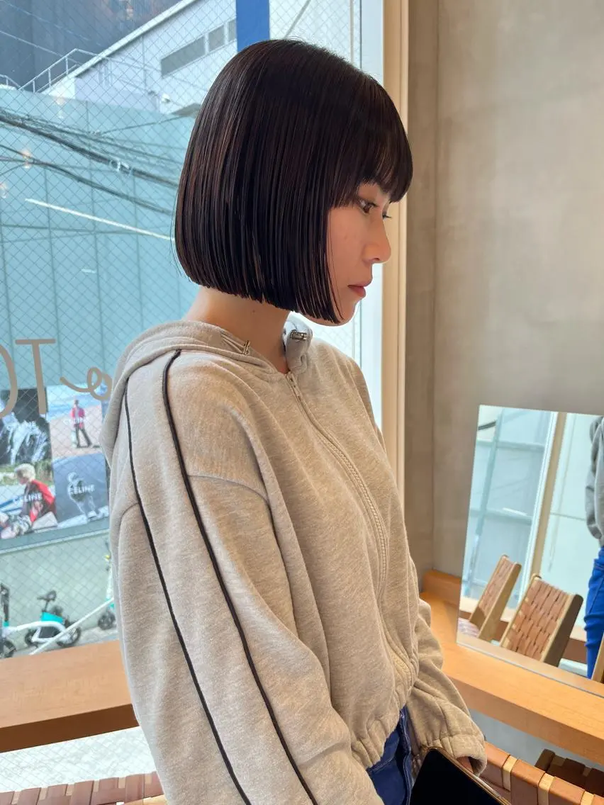 ミディアム 縮毛矯正ボブ&顔まわ レイヤー♡TOMOEのヘアスタイル