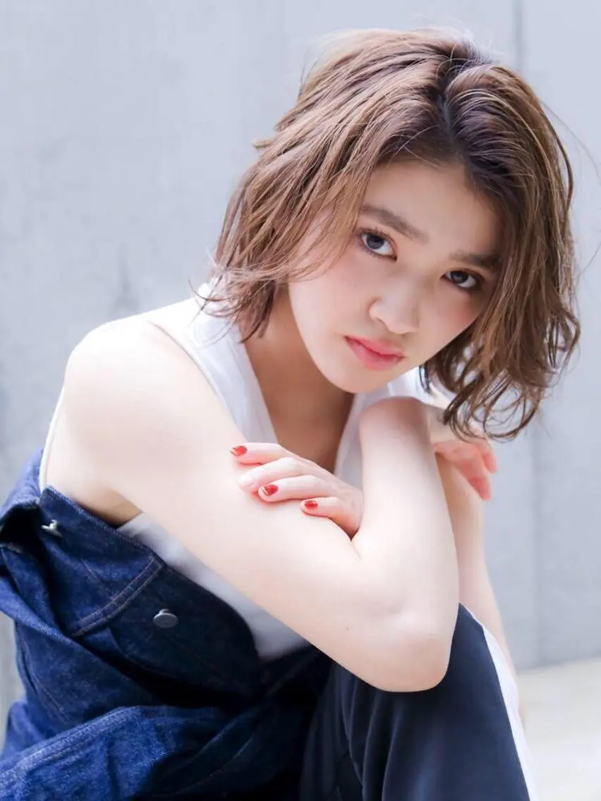 ミディアム カラー ヘアアレンジ ミニボブ/ブリーチ 🌈MISATOのヘアスタイル