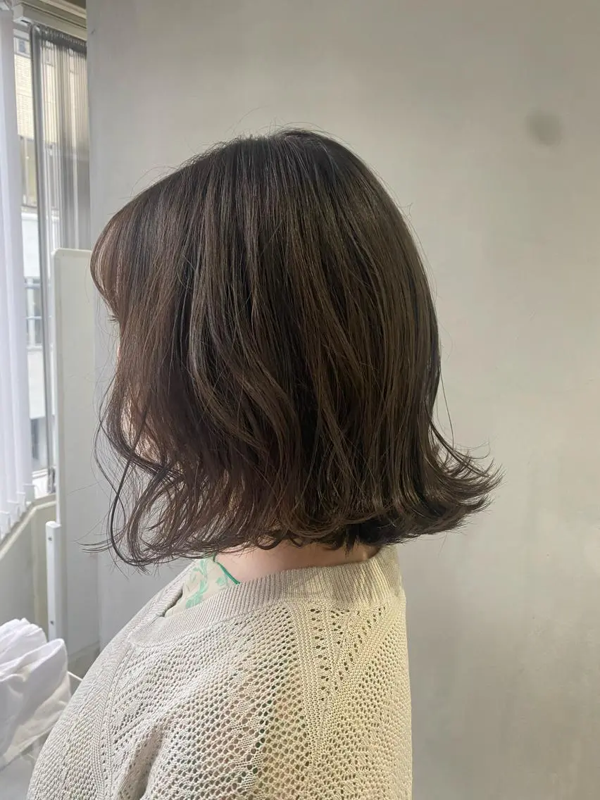 ミディアム カラー パーマ ヘアアレンジ 透明感カラー 🫧赤み消し*艶髪 nanami🫧のヘアスタイル