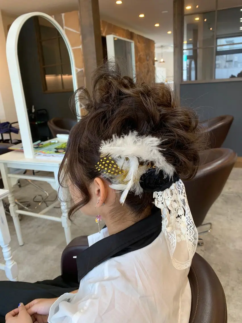 セミロング ヘアアレンジ 不動令 認定カラーリストのヘアスタイル