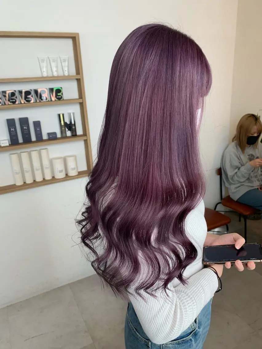 ロング カラー ブリーチ パープルカラー 🌸MAYU🌸 ハイトーン➕レイヤーのヘアスタイル