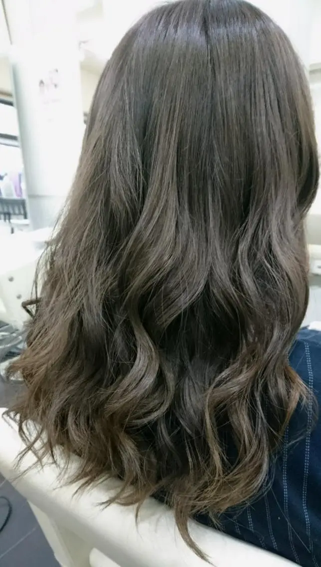 カラー アッシュ グラデーションカラー バイオレットカラー 宇田川 直輝のヘアスタイル