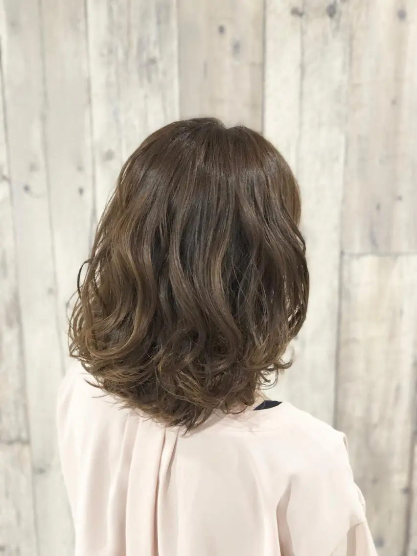 ミディアム 必ず笑顔で帰っていた だきます！安田祐貴のヘアスタイル