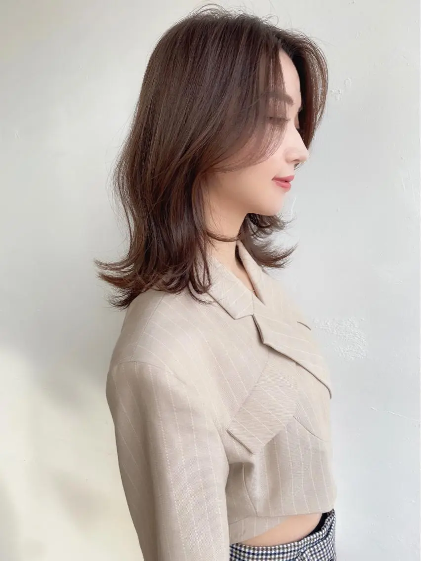 ミディアム 韓国風ヘア ウルフカット 鎌倉 彩のヘアスタイル