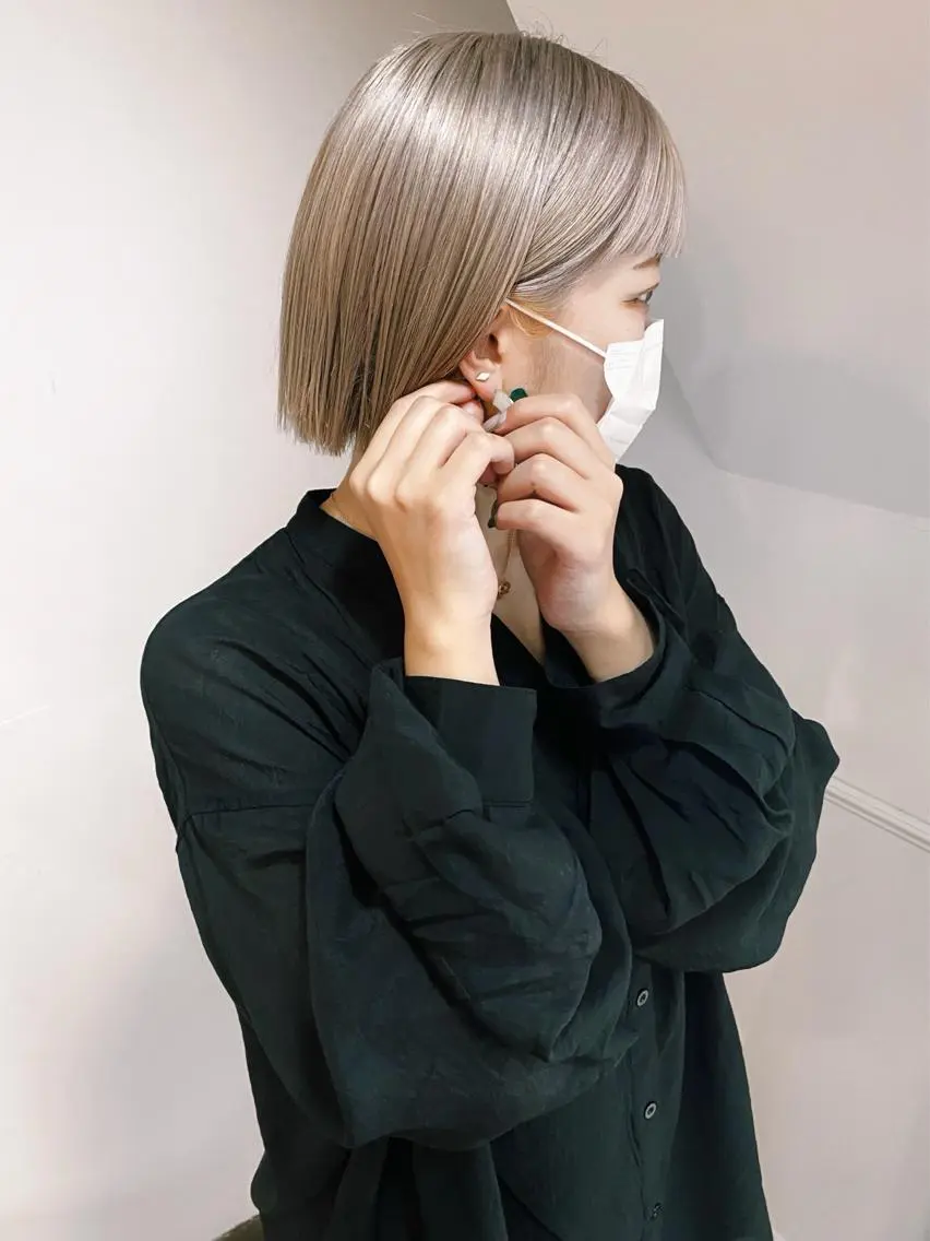 ショート カラー 切りっぱなしボブ ショートボブ ハンサムショート ベージュカラー ブリーチ 🧡色落ちまで2度 楽しめる🧡ヨシキのヘアスタイル