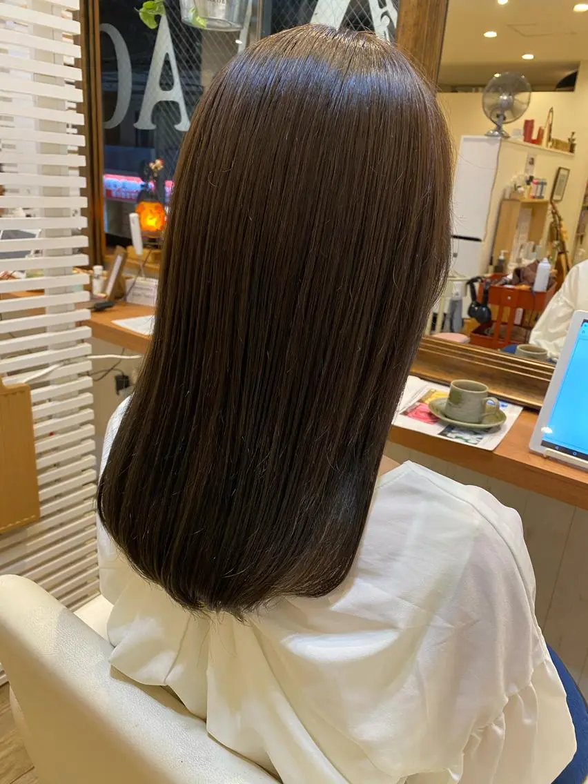 セミロング カラー 武田 悠生乃のヘアスタイル