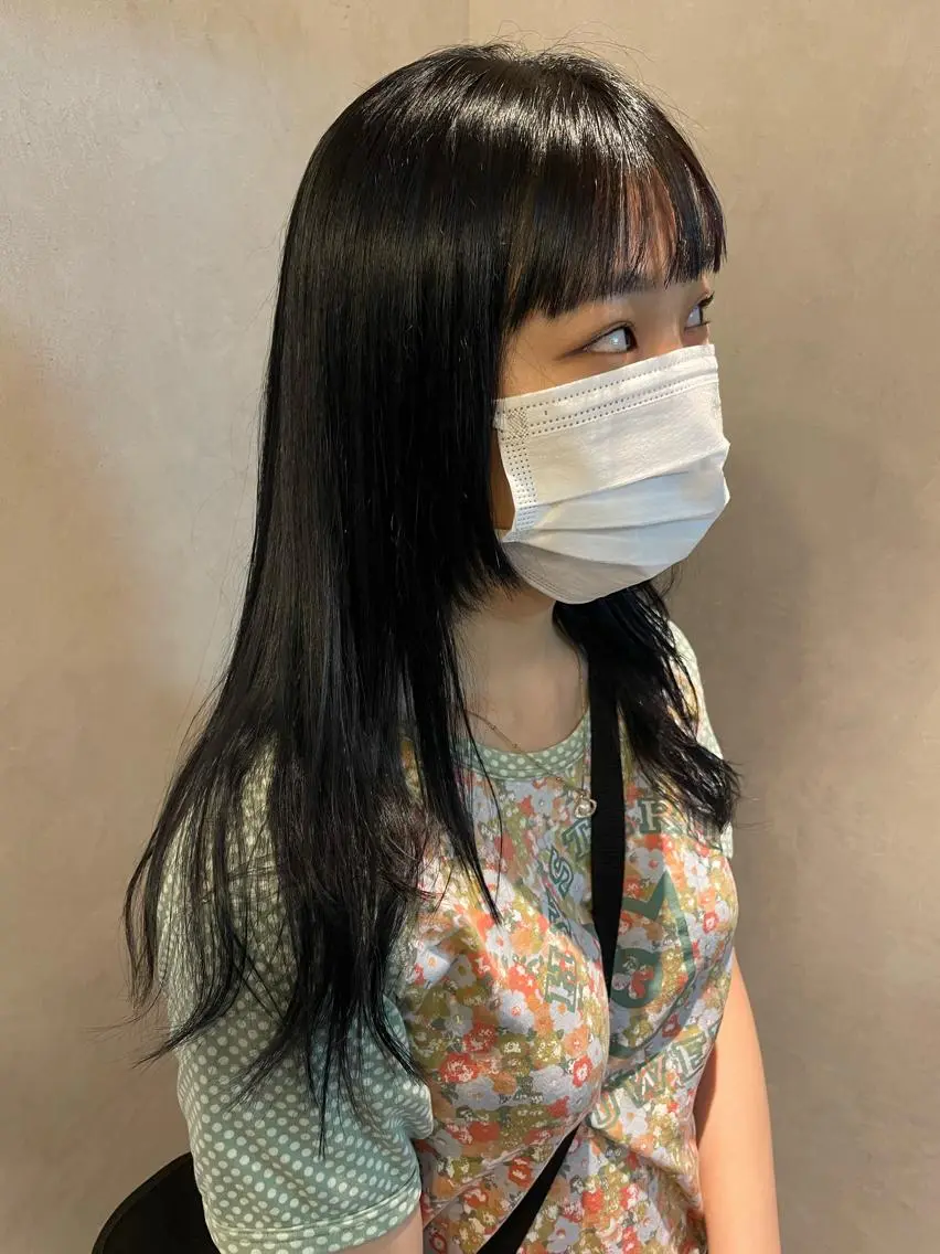 ロング カラー 黒髪 ブルーカラー ブルーブラック 顔周りカット レイヤーカット 🍮中山詩乃🍮顔 まわりデザイン◎のヘアスタイル