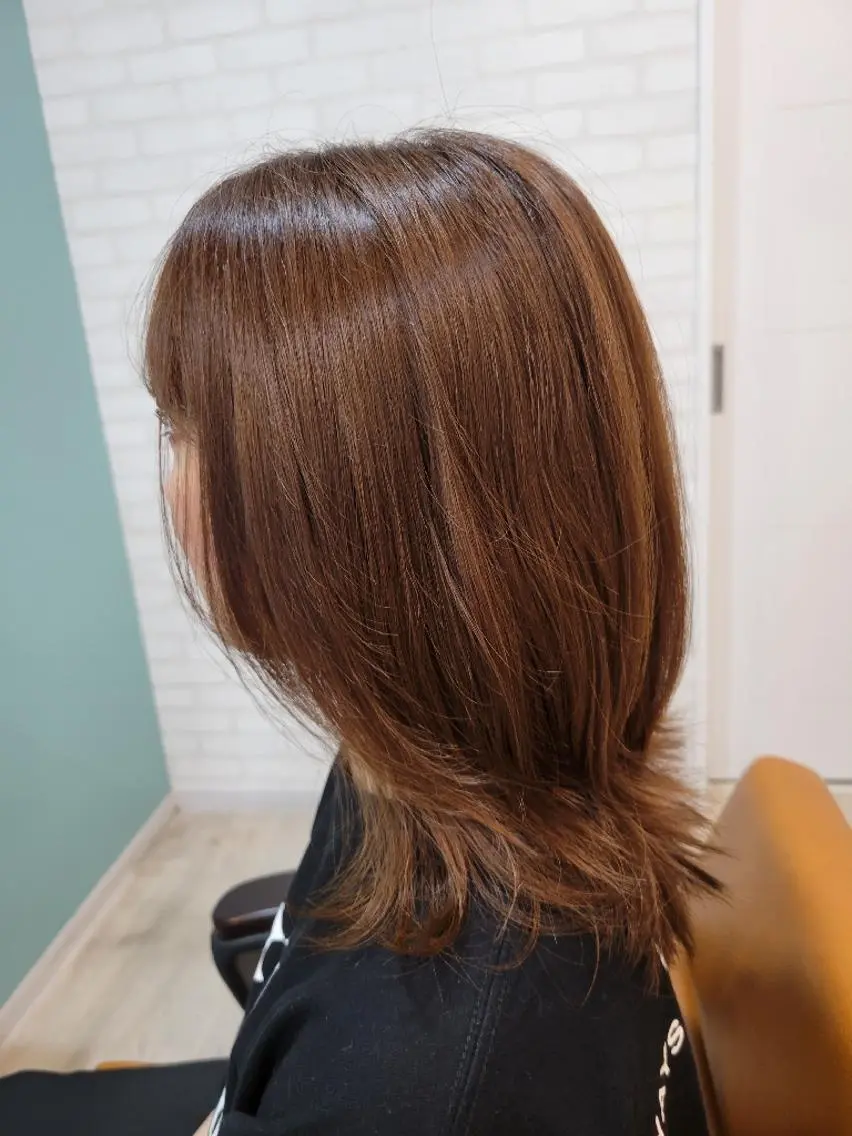 ミディアム くびれヘア くびれレイヤー レイヤーカット カット ハイライト/カラー ⭐中村真冬のヘアスタイル