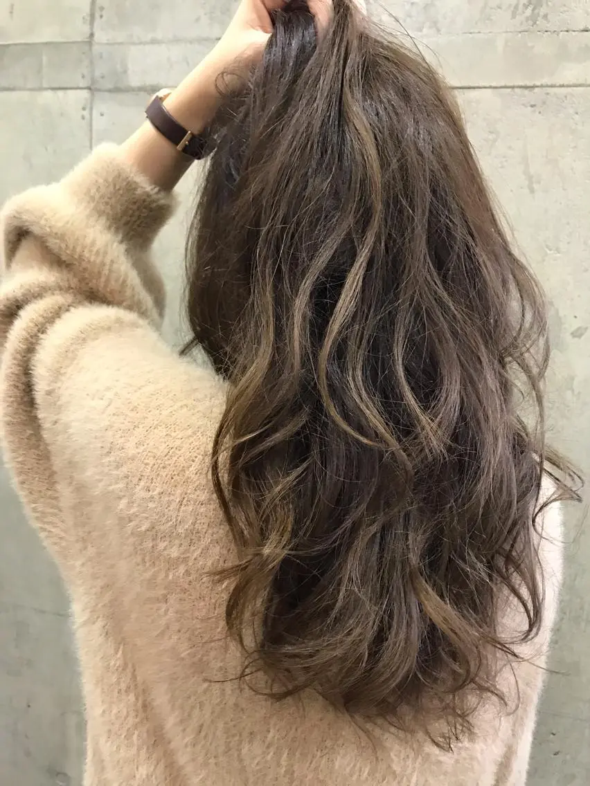 セミロング HANA by RIZのヘアスタイル