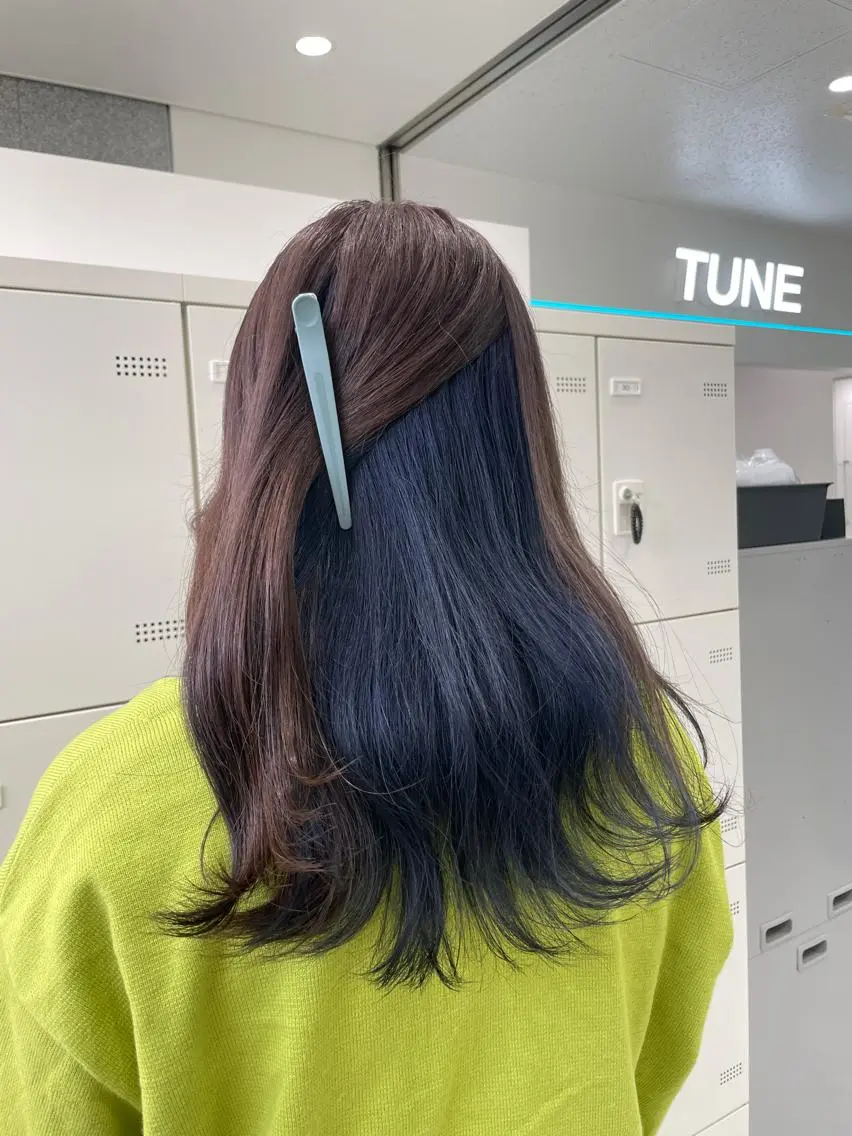 ロング カラー ブルーカラー ラベンダー💜 グレージュ🩶のヘアスタイル