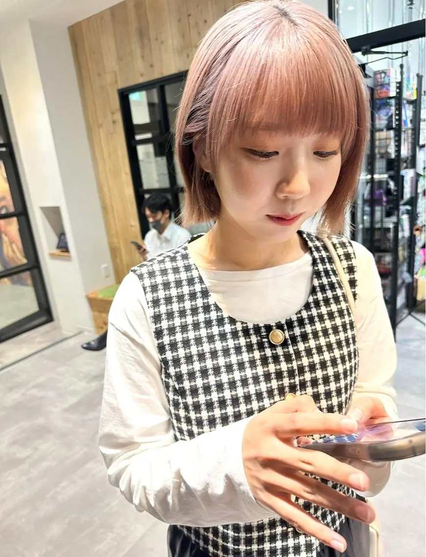 ショート ボブ デート ハイライト 髪質改善 韓国風ヘア 【20代ダメージ毛に 髪質改善】のヘアスタイル