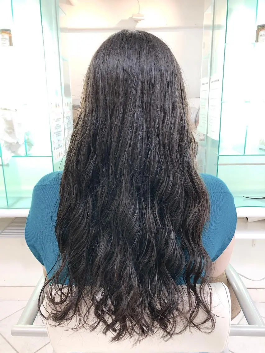 ロング パーマ スパイラルパーマ 保住 亮太のヘアスタイル