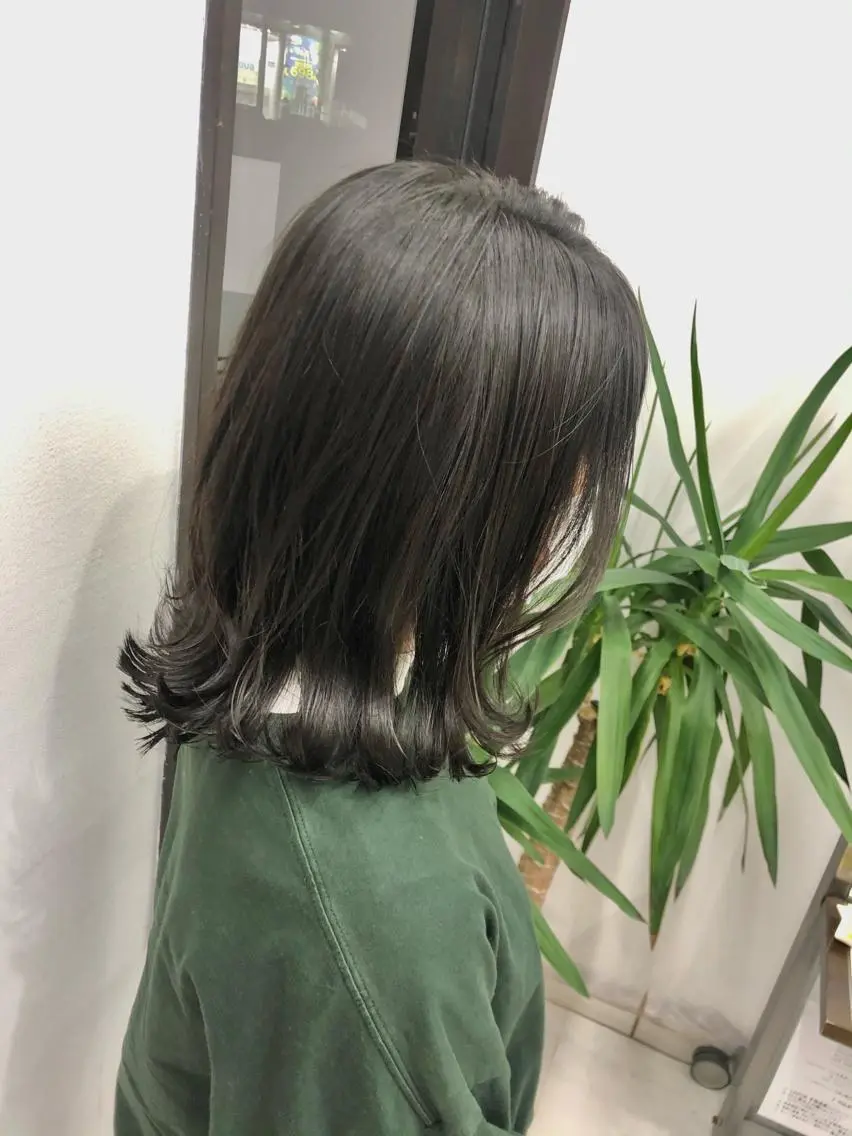 ミディアム 小松 瑞季のヘアスタイル