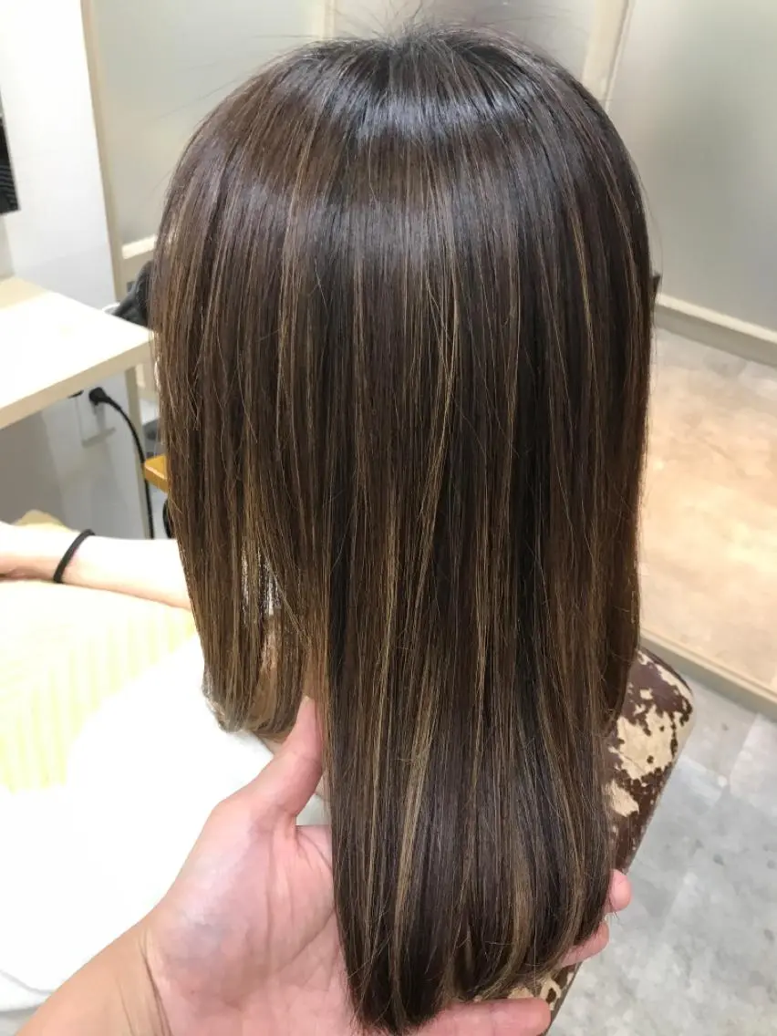 ミディアム カラー 髪質改善 トリートメント カット ヘアカラー トリートメント ヘッドスパ 髪質改善TR 透明感カラーHanaのヘアスタイル