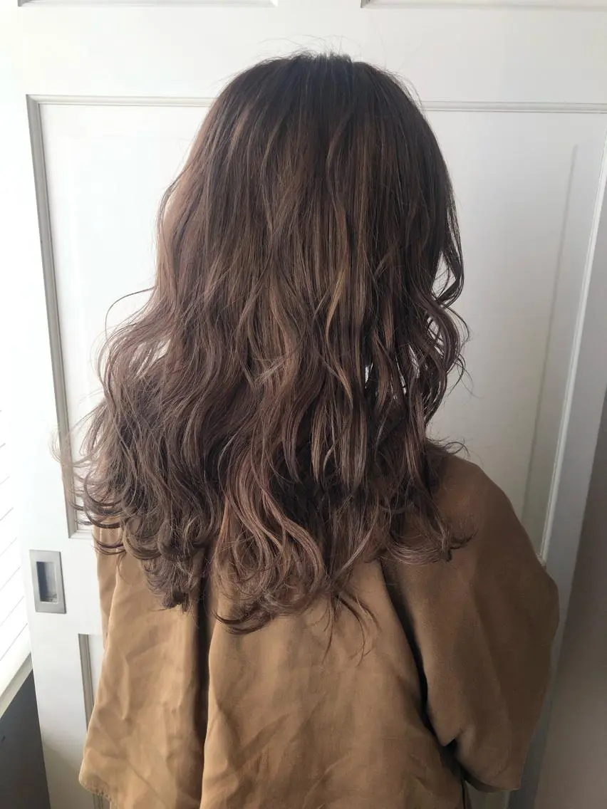 ロング カラー ヘアカラー トリートメント 盛れるレイヤーカット 得意🌹井上美沙のヘアスタイル