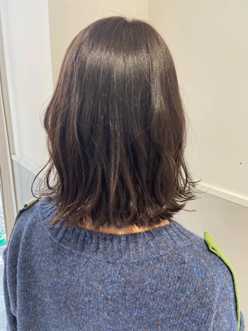 ミディアム カラー カット ヘアカラー トリートメント 小栗 麻衣のヘアスタイル
