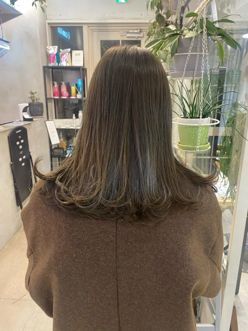 ミディアム カラー ブリーチ ブリーチなしカラー カット トリートメント 縮毛/透明感カラー Mariamu🫧のヘアスタイル