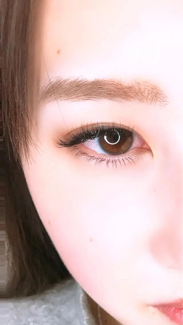 マツエク・マツパ 下まつげエクステ ボリュームラッシュ eyelist renaのネイルデザイン