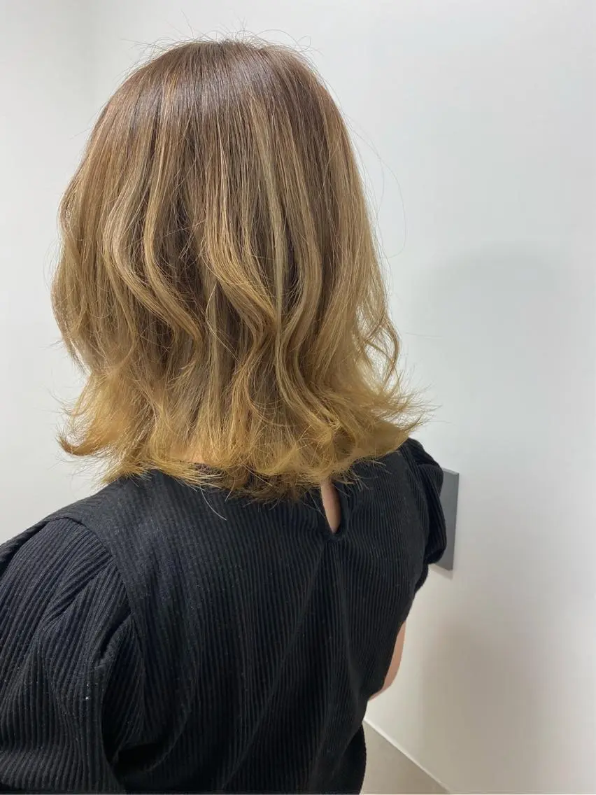 セミロング 美髪クリエーター テラダタエコのヘアスタイル