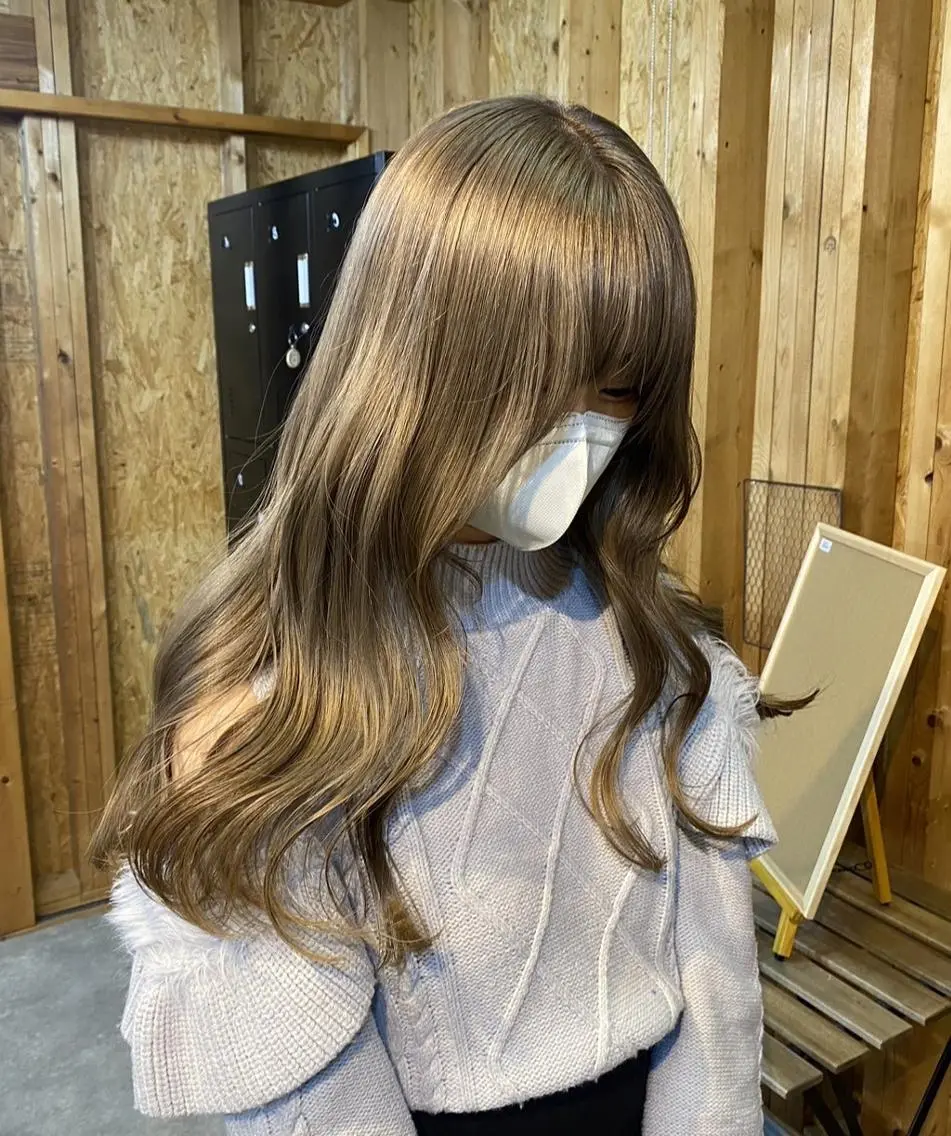 ロング ヘアカラー 💕モテベージュ 🧡NANAKO🧡のヘアスタイル