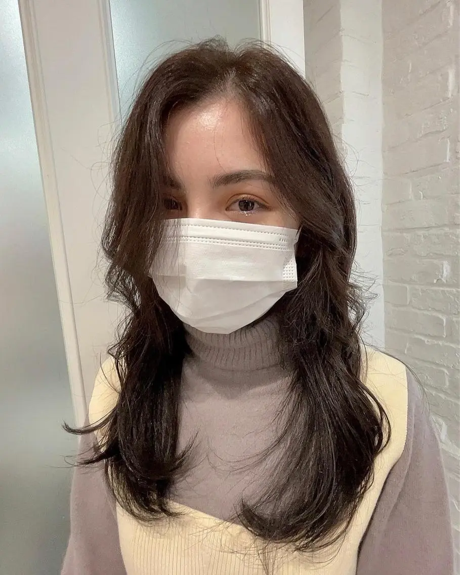 ロング くびれヘア 🧸SAKI🎀 韓国レイヤーのヘアスタイル