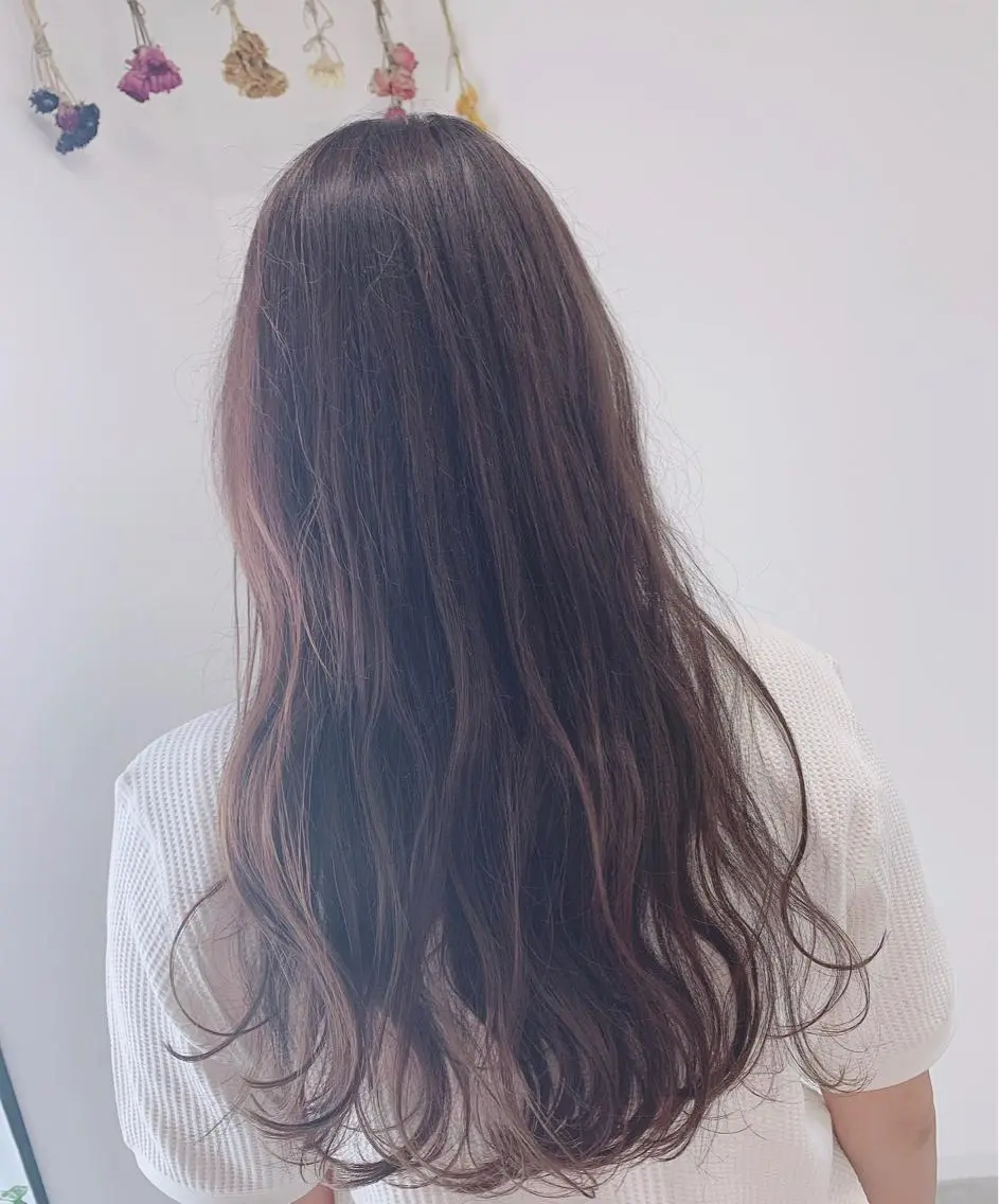 ロング カラー ブラウンカラー 透明感カラー 石井 静のヘアスタイル