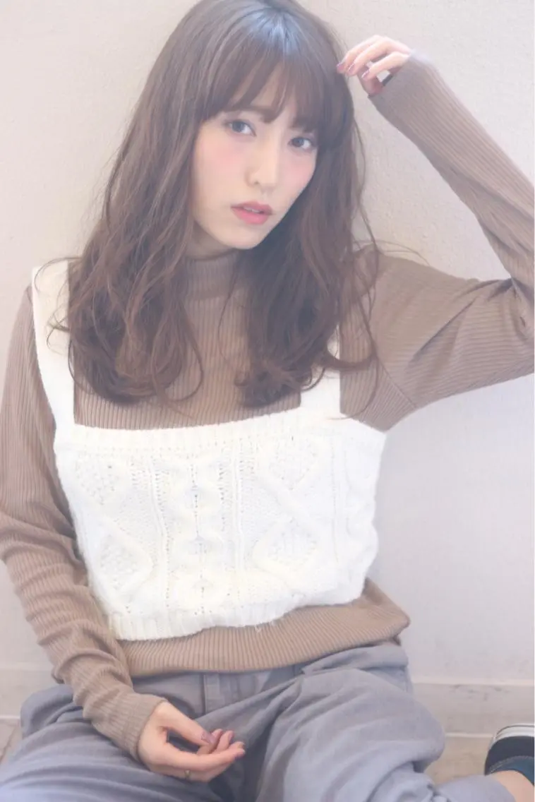 セミロング セミロングパーマ 鎌倉 彩のヘアスタイル