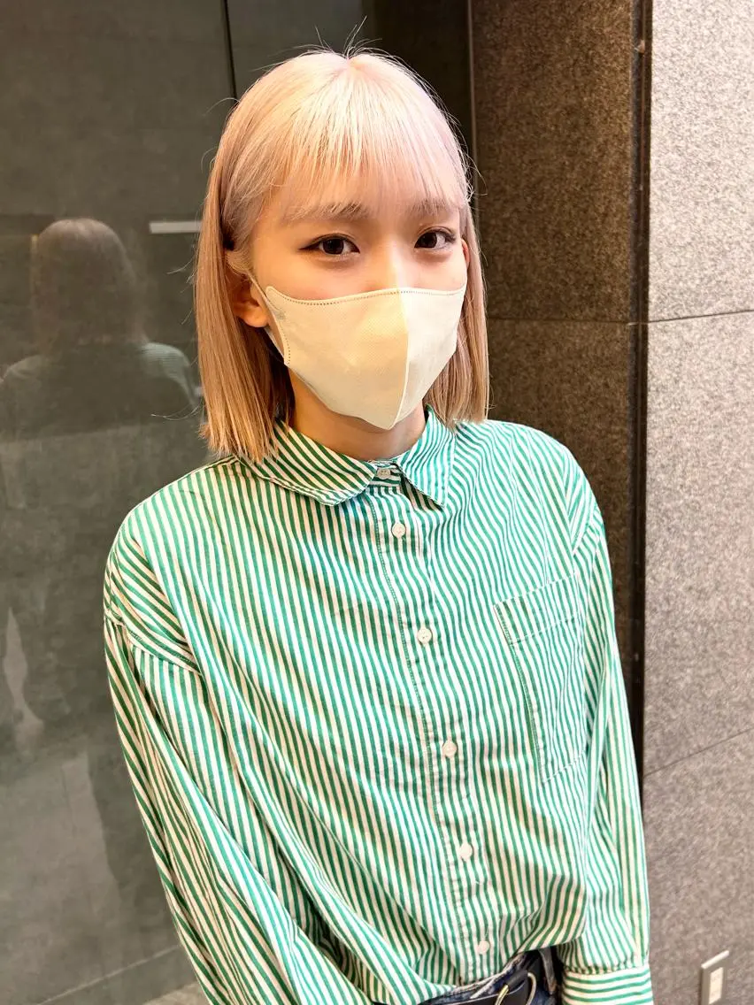 ショート カラー パーマ ヘアアレンジ ブリーチ ハイトーンカラー デザインカラー/ボブ ブリーチカラー/ユリのヘアスタイル