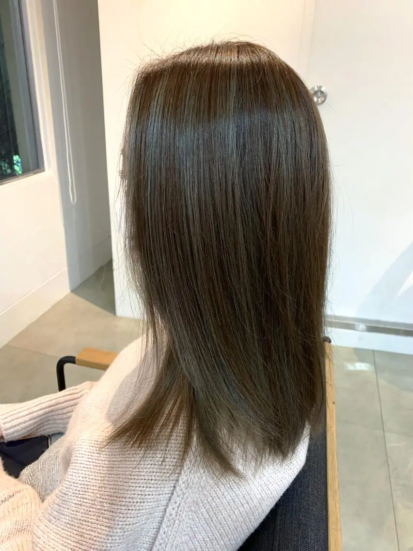 セミロング カラー 船津武俊 フナツタケトシのヘアスタイル