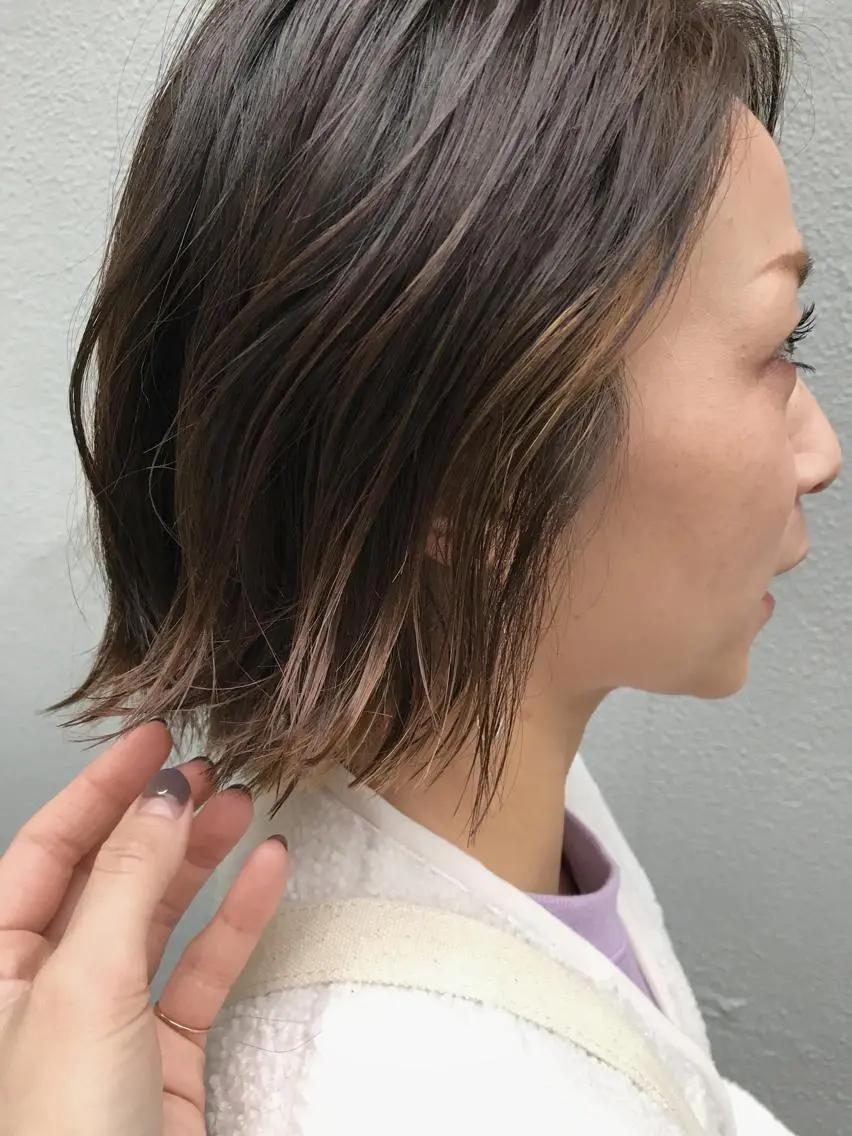 ミディアム カット ヘアカラー 縮毛矯正 トリートメント ayane⭐️ボブ・ ショート・パーマのヘアスタイル